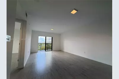 1801 SW 32nd Ave #704, Miami, FL 33145 - Photo 5