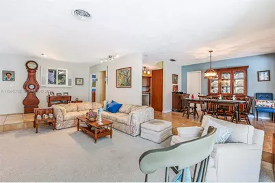 11339 NE 8th Ct, Biscayne Park, FL 33161 - Photo 9