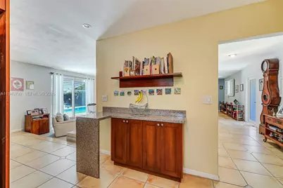 11339 NE 8th Ct, Biscayne Park, FL 33161 - Photo 15