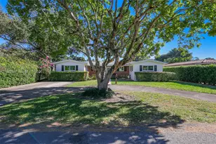 11339 NE 8th Ct, Biscayne Park, FL 33161 - Photo 3