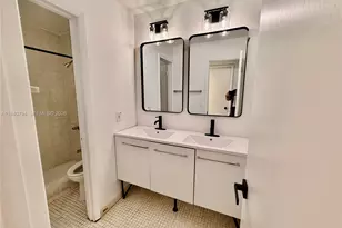 617 NW 10th St, Miami, FL 33136 - Photo 11