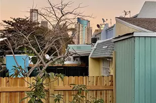 617 NW 10th St, Miami, FL 33136 - Photo 17