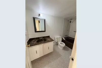 800 Parkview Dr #303, Hallandale Beach, FL 33009 - Photo 19