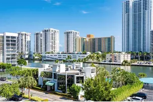 800 Parkview Dr, Hallandale Beach, FL 33009 - Photo 31