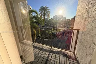 800 Parkview Dr, Hallandale Beach, FL 33009 - Photo 9