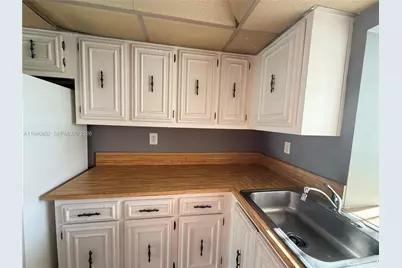 800 Parkview Dr #303, Hallandale Beach, FL 33009 - Photo 17