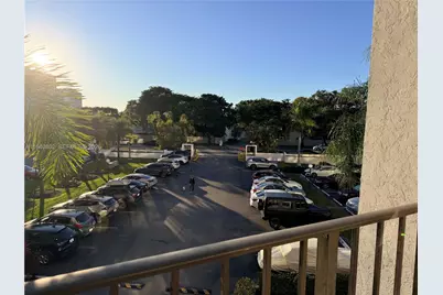 800 Parkview Dr #303, Hallandale Beach, FL 33009 - Photo 23