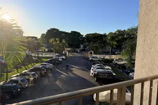 800 Parkview Dr, Hallandale Beach, FL 33009 - Photo 23