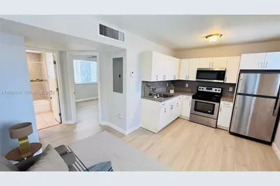 1737 NW 3rd Ave #7, Miami, FL 33136 - Photo 3