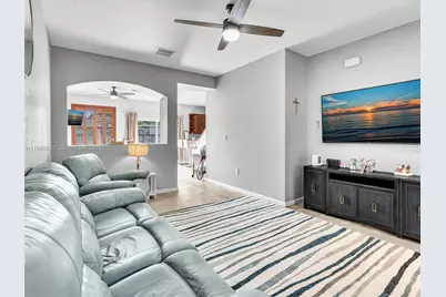 625 SE 30th Ter, Homestead, FL 33033 - Photo 5