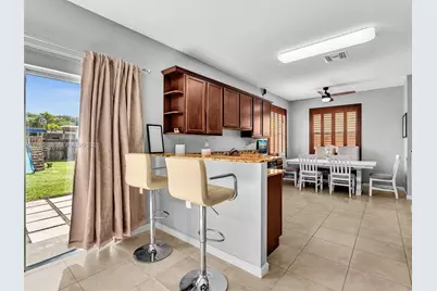 625 SE 30th Ter, Homestead, FL 33033 - Photo 17