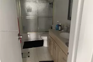 900 Bay Dr, Miami Beach, FL 33141 - Photo 27