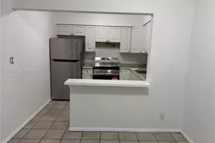 212 NE 41st St, Oakland Park, FL 33334 - Photo 9