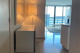 88 SW 7th St, Miami, FL 33130 - Photo 13