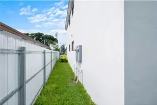 1831 NW 67th St, Miami, FL 33147 - Photo 29
