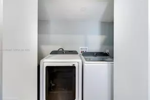 8730 NE 8th Ct, Miami, FL 33138 - Photo 23