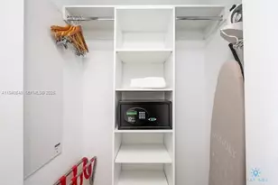 2602 E Hallandale Beach Blvd, Hallandale Beach, FL 33009 - Photo 17