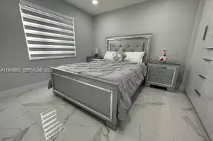 1040 SW 142nd Ave, Miami, FL 33184 - Photo 7