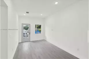 1831 NW 67th St, Miami, FL 33147 - Photo 21