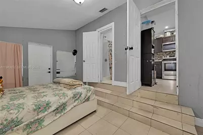 1401 NW 44th St, Miami, FL 33142 - Photo 25
