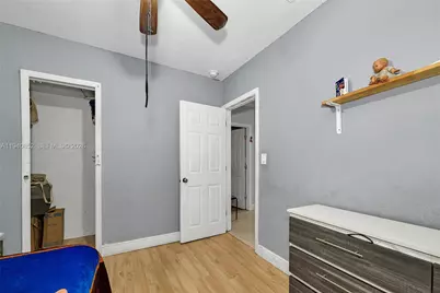 1401 NW 44th St, Miami, FL 33142 - Photo 21