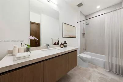 701 Valencia Ave #703, Coral Gables, FL 33134 - Photo 11