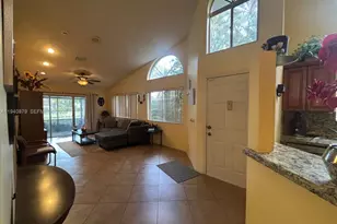 7390 S Pinewalk Dr S, Margate, FL 33063 - Photo 17