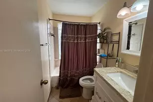 7390 S Pinewalk Dr S, Margate, FL 33063 - Photo 33