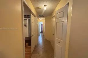 7390 S Pinewalk Dr S, Margate, FL 33063 - Photo 21