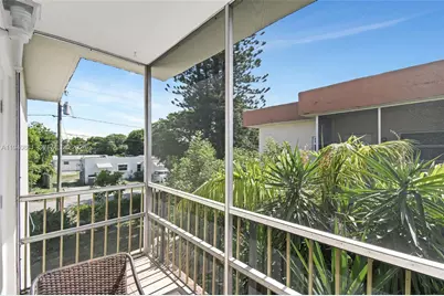 415 NE 2nd St #201, Hallandale Beach, FL 33009 - Photo 25