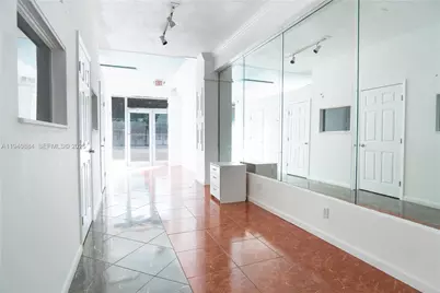 3471 SW 8th St, Miami, FL 33135 - Photo 9