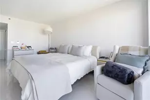 1000 W Island Blvd, Aventura, FL 33160 - Photo 13