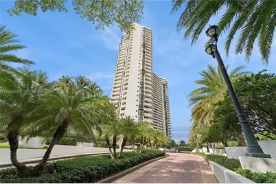1000 W Island Blvd #2806, Aventura, FL 33160 - Photo 31