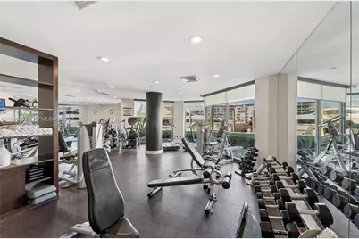 1000 W Island Blvd #2806, Aventura, FL 33160 - Photo 37