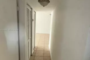 1725 W 60th St, Hialeah, FL 33012 - Photo 17