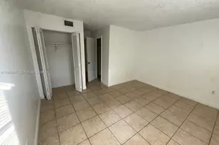 1725 W 60th St, Hialeah, FL 33012 - Photo 21