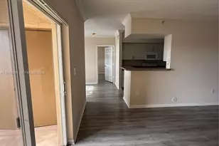 11650 SW 2nd St, Pembroke Pines, FL 33025 - Photo 7