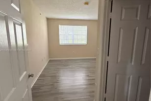 11650 SW 2nd St, Pembroke Pines, FL 33025 - Photo 3