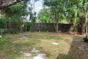 801 SW 22nd Ave, Fort Lauderdale, FL 33312 - Photo 13