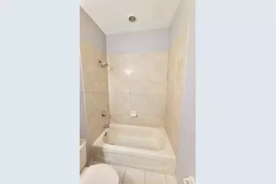 11403 NW 89th St #209, Doral, FL 33178 - Photo 9