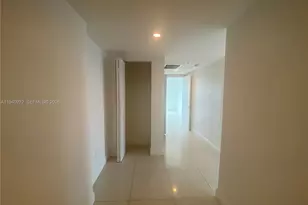 185 SW 7th St, Miami, FL 33130 - Photo 9