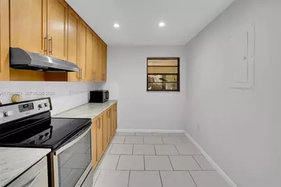 3865 Estepona Ave, Doral, FL 33178 - Photo 7