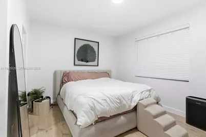 632 15th St, Miami Beach, FL 33139 - Photo 11