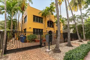 632 15th St, Miami Beach, FL 33139 - Photo 23