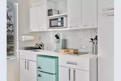 530 Ocean Dr #104A, Miami Beach, FL 33139 - Photo 11