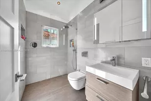 208 Jefferson Ave, Miami Beach, FL 33139 - Photo 19