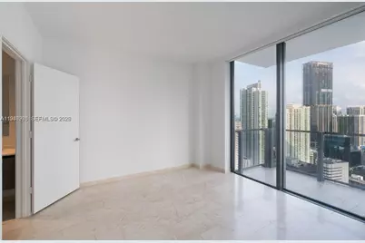 68 SE 6th St #3402, Miami, FL 33131 - Photo 11