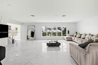 2611 S Indian River Dr, Fort Pierce, FL 34950 - Photo 9