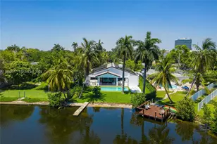 2560 NE 199th St, Miami, FL 33180 - Photo 49