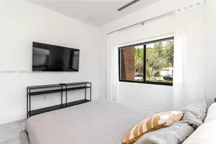 2560 NE 199th St, Miami, FL 33180 - Photo 29